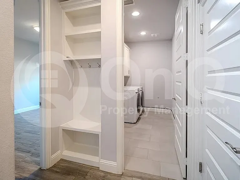 3215 Mattie Grey Ln — Photo 30