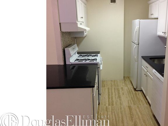 5th image of 383-389 E 10th St #B4