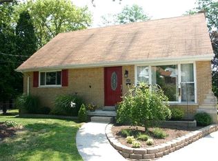 1483 Balfour Ln, Cincinnati, OH 45231