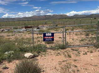 3210 W Limestone Dr, Paulden, AZ 86334