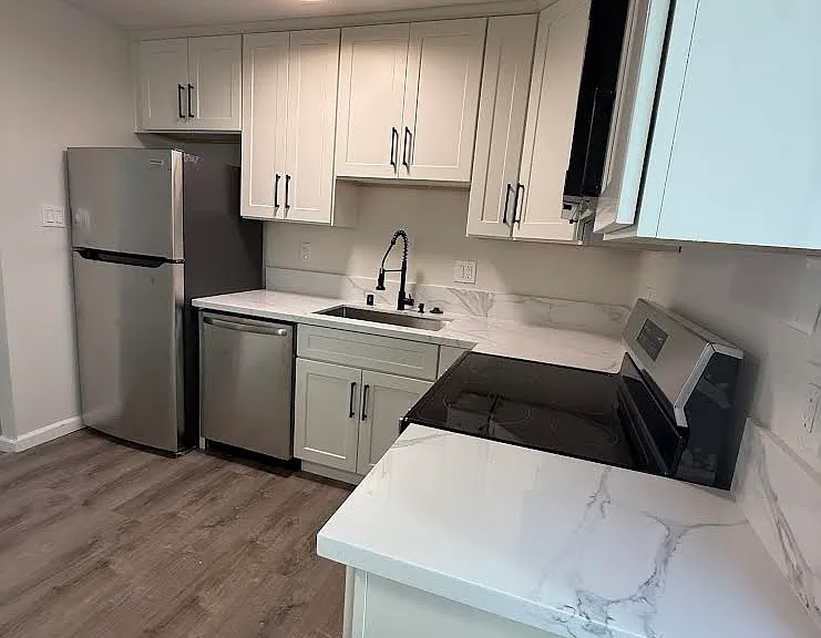 2715 U St #5 — Photo 5