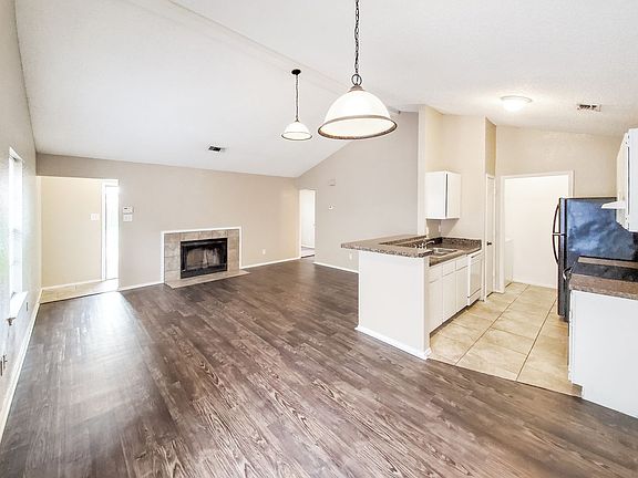 3rd image of 7507 Tiffany Meadows Ln