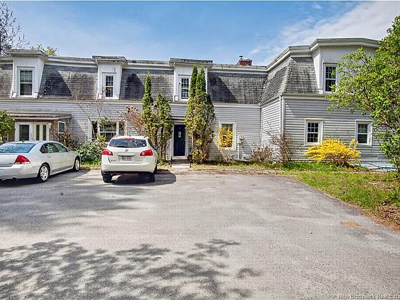 2nd image of 26 Hampton Rd