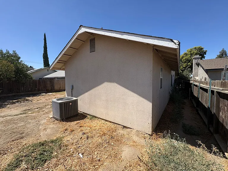 1257 W Olema Cir — Photo 34