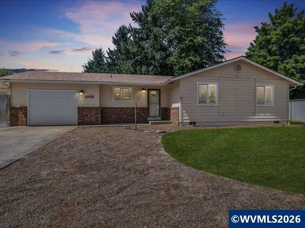 1078 29th Ave, Sweet Home, OR 97386