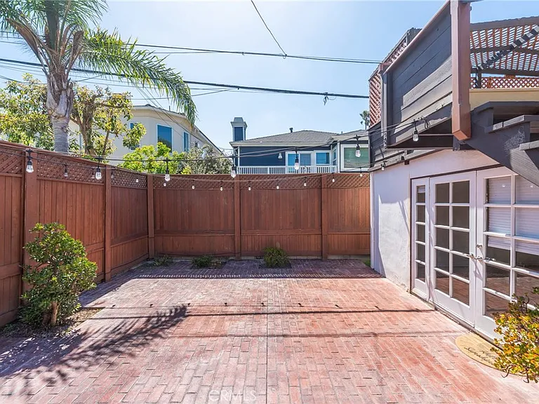1305 Oak Ave — Photo 32