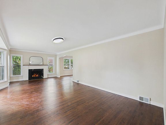 5th image of 1599 Highland Pkwy