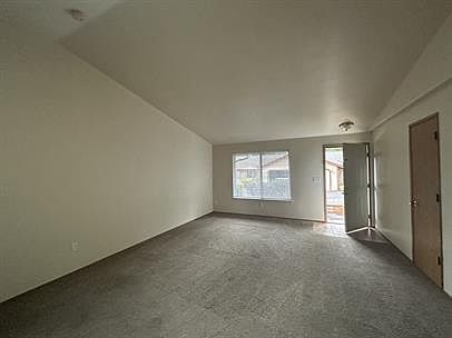 2nd image of 73 E Pine Park Ln