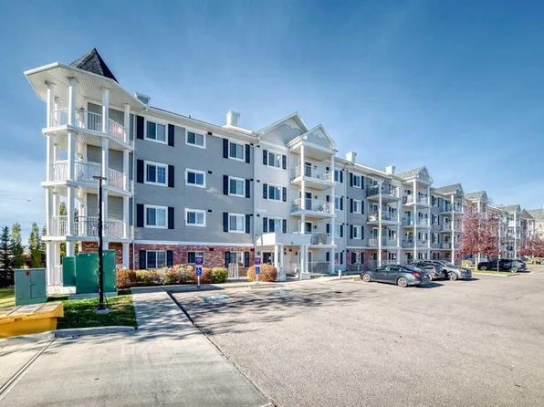 31 SW Country Village Mnr NE #4404, Calgary, AB T3K 0T3