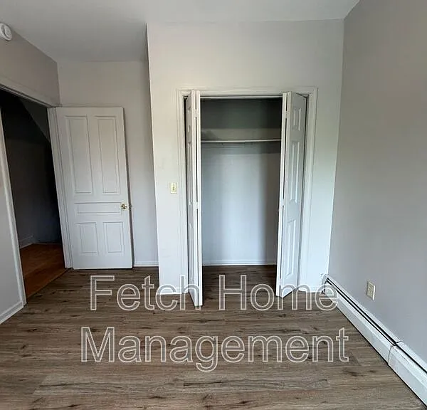 225 Front St — Photo 14