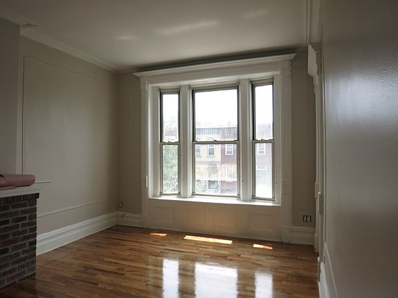 4th image of 873 Hancock St #1