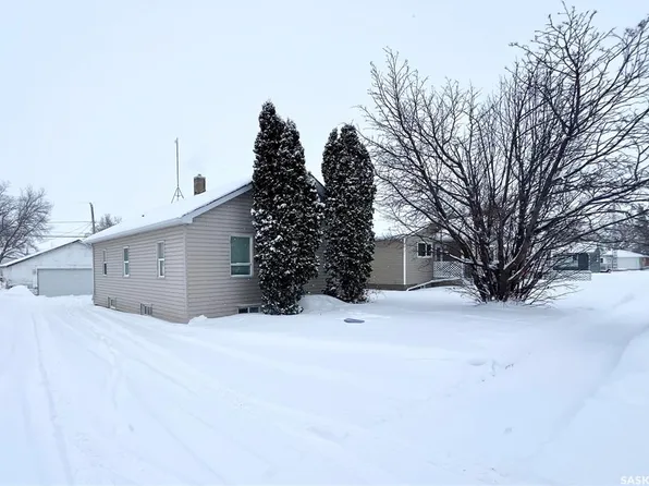 412 2nd STREET E, Wilkie, SK S0K 4W0