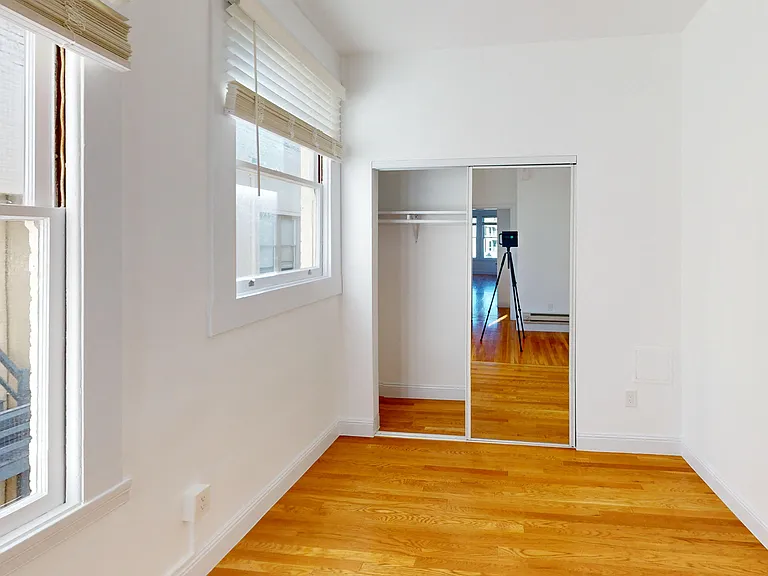 1840 Clay Street — Photo 23