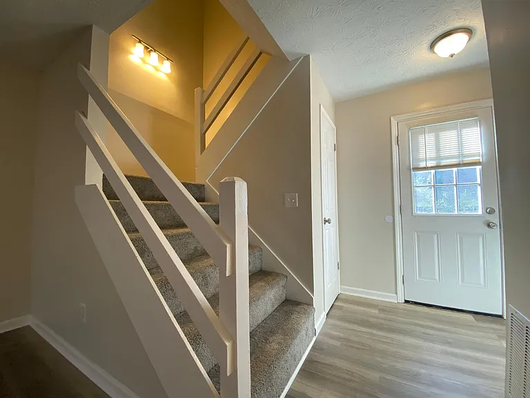 1454 Bellemeade Ct SW #B — Photo 5