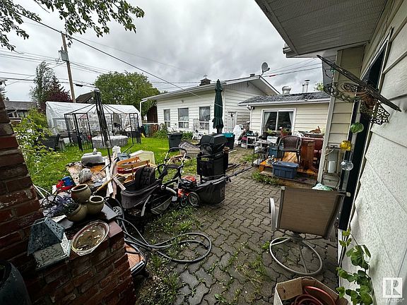 3rd image of 5120 49th Ave