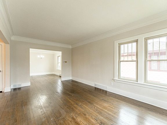 4th image of 1315 Garden Ave