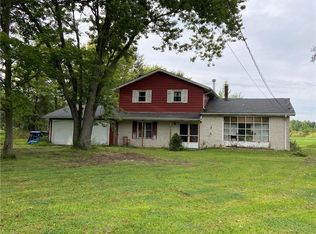 27678 Crocker Rd, Columbia Station, OH 44028
