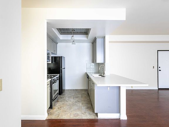 5th image of 1224 S Corning St APT 1