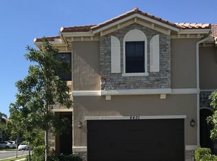 8431 Lake Majesty Ln, Parkland, FL 33076