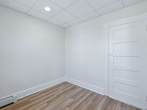 5th image of 260 Hoboken Rd #2