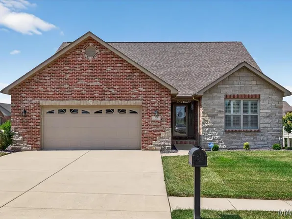 201 Yukon Ct, Waterloo, IL 62298