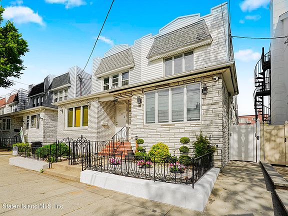 3rd image of 286 Bay 10th St