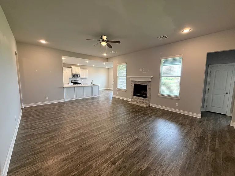9544 Monterey Dr — Photo 4