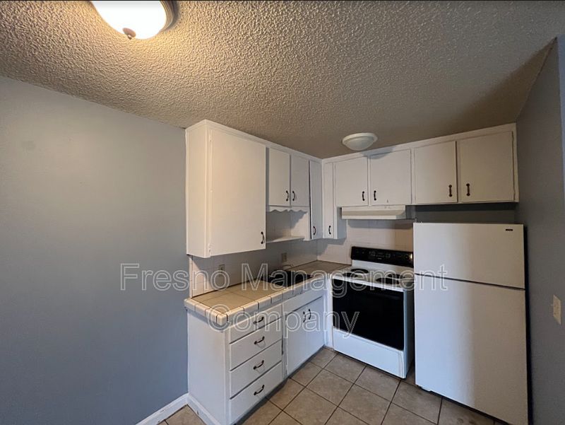 2nd image of 424 S Chestnut Ave #H