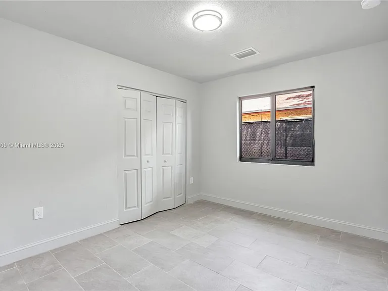 861 NW 6th Ave #1 — Photo 7