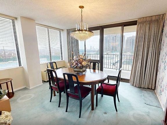 5th image of 300 Winston Dr APT 210