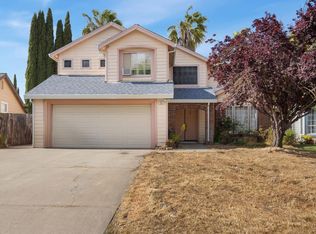 15 Hallwood Ct, Sacramento, CA 95823