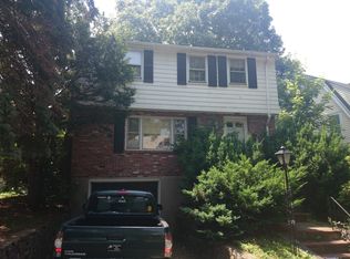 59 Southbourne Rd, Jamaica Plain, MA 02130