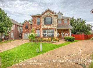 8304 Richmond Ct, Irving, TX 75063