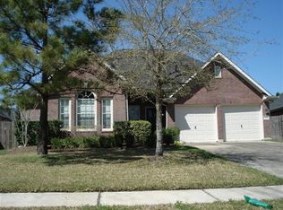 3519 Crescent Dr, Pearland, TX 77584