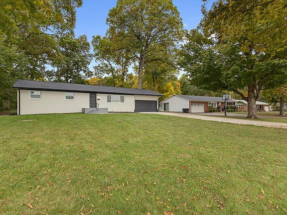 2nd image of 815 Irvin Shoots Rd E