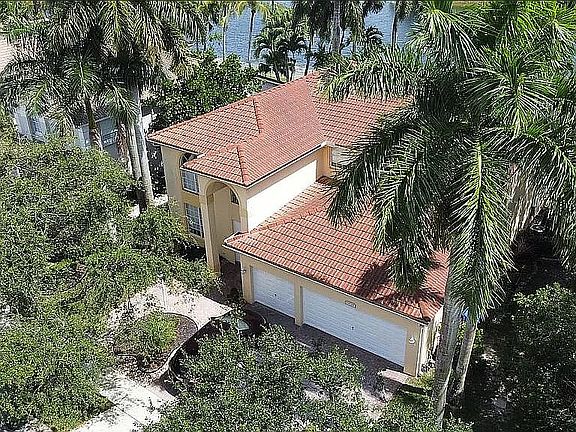 2nd image of 13726 NW 20th St