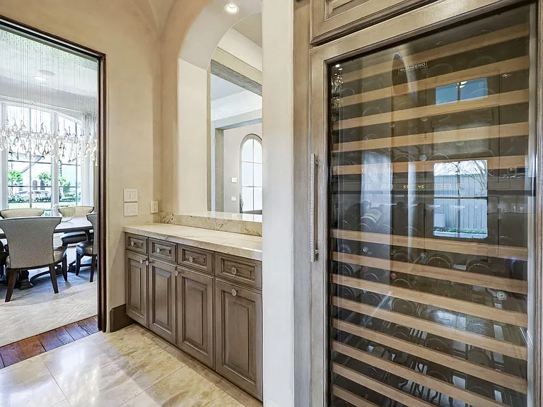 5610 Lynbrook Dr — Photo 12