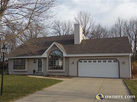 1st image of 3321 E Gracie Ln