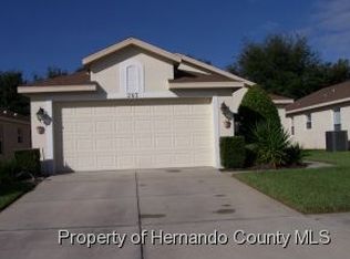 203 Center Oak Cir, Spring Hill, FL 34609