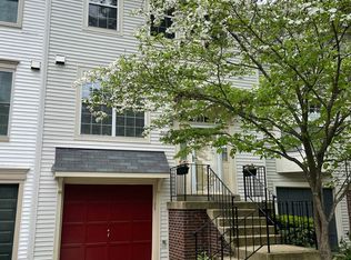 5833 Pin Oak Commons Ct, Burke, VA 22015