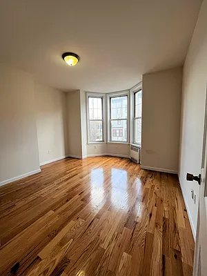 Rented by Compass | media 9