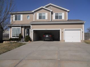 18614 L Cir, Omaha, NE 68135