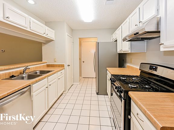 5th image of 22610 Powell House Ln