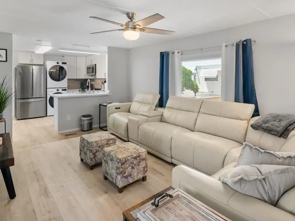 221 El Camino Real #77, Oceanside, CA 92054