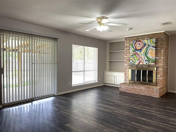 3rd image of 1038 Apache Falls Dr