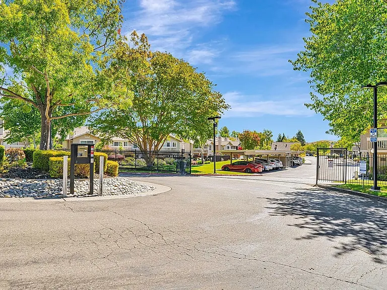 3791 Crow Canyon Rd — Photo 40