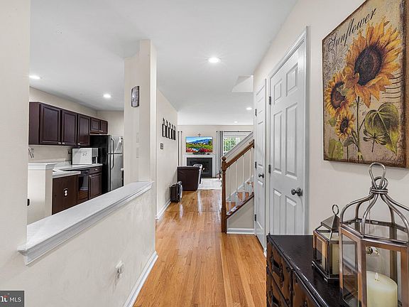 3rd image of 137 Lewisville Ct #3103