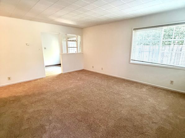 1223 Grand Ave APT 2