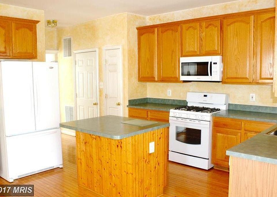 1st image of 14927 Grassy Knoll Ct