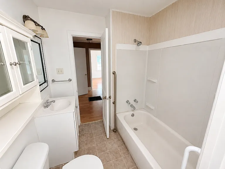 4830 Wilson Rd — Photo 5